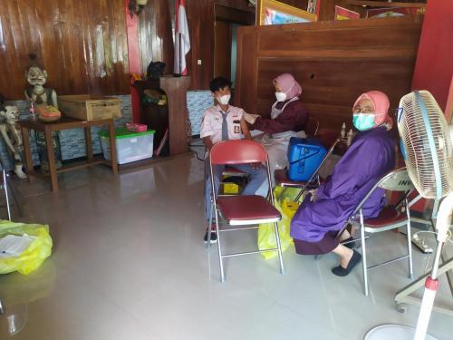 Vaksinasi Covid-19 Pelajar SMA/SMK Kecamatan Ngadirojo